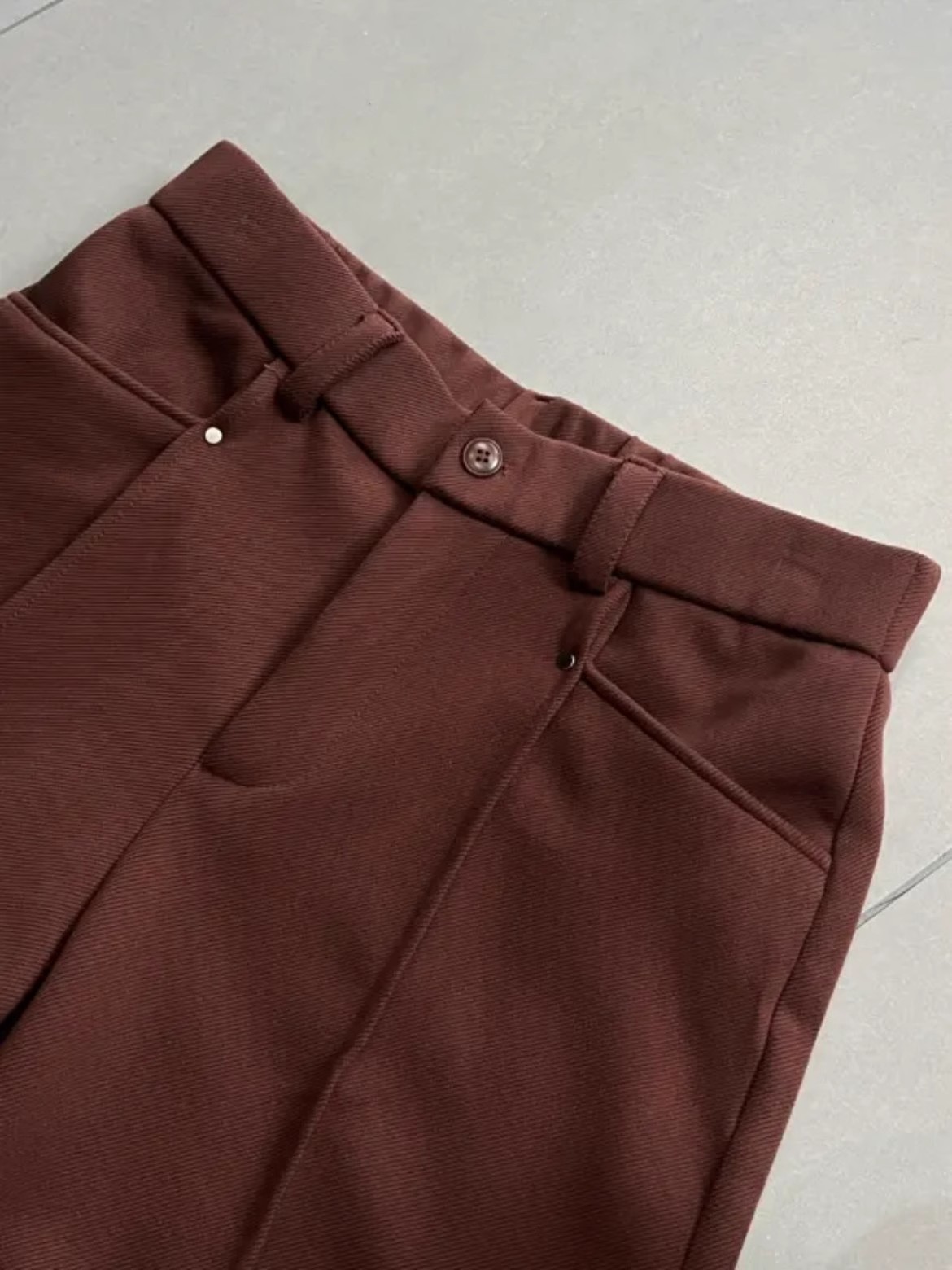 Pantalones Casuales Estilo Cor - Tailored Trouser Wide reseña y precio