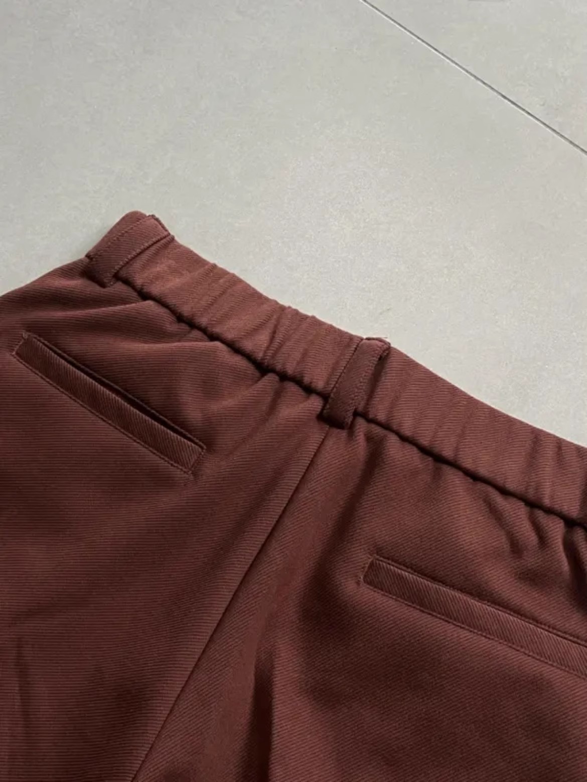 Pantalones Casuales Estilo Cor - Tailored Trouser Wide reseña y precio